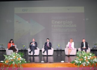 AES Panamá resalta avances y desafíos en la transición energética durante foro sobre energías renovables