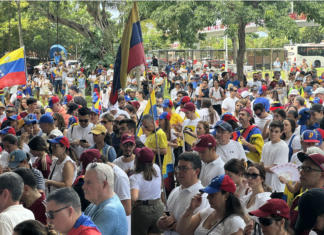 Los familiares de los presos políticos siguen a la espera de las excarcelaciones anunciadas